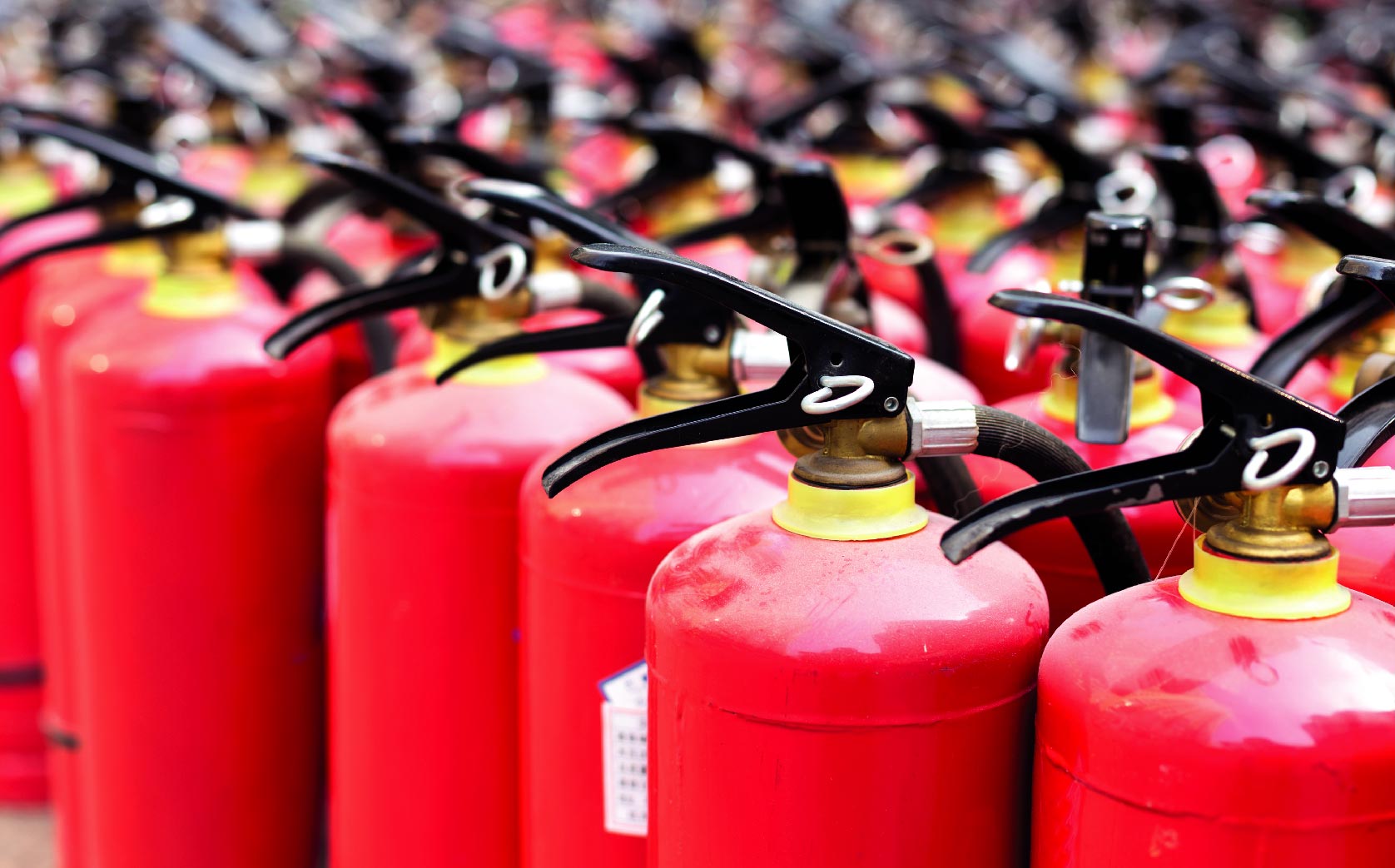 Extincteur incendie rouge — vérification annuelle